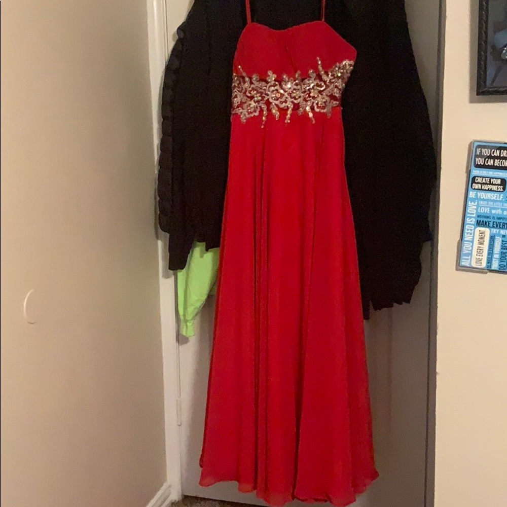 Red prom dress
